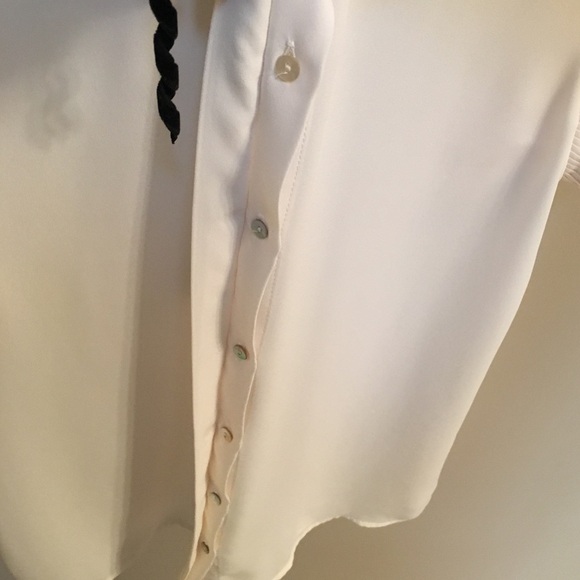 Zara Cream Blouse with Black Trim - Picture 5 of 5